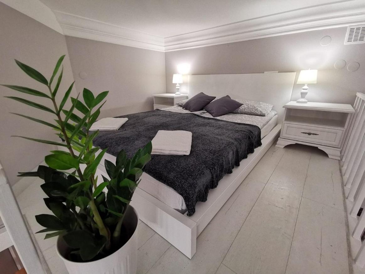 Apartament Z Antresola Krakow Kazimierz Bozego Ciala Luaran gambar